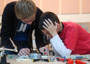 Peer teachers en junior partners